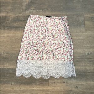 NWT Forever 21 Floral Lace Trim Skirt